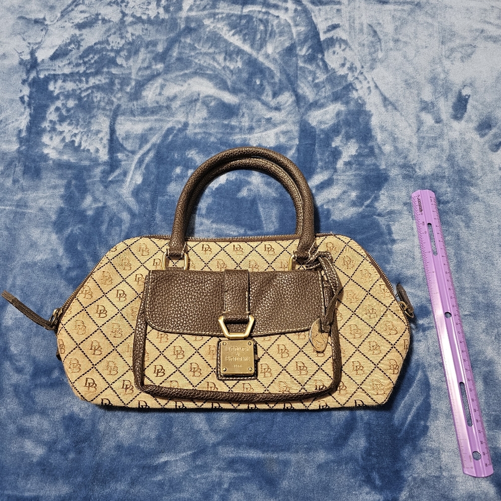 Dooney & Bourke Handbag